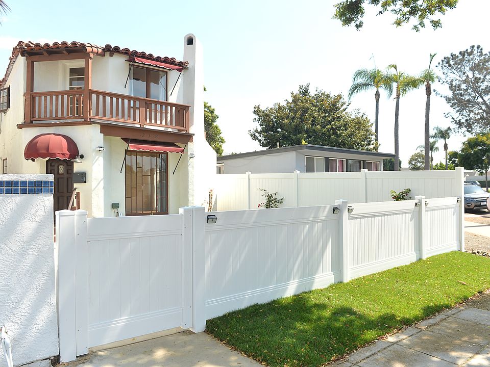 Private front yard with views of the park. Only three 
blocks to the schools