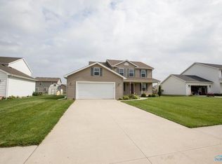 215 Browne Dr, Haskins, OH 43525