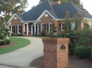 105 Pebble Beach Dr, Fayetteville, GA 30215