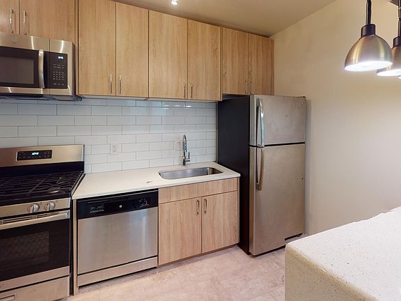 3rd image of 4310 Mercier St #B967c8325