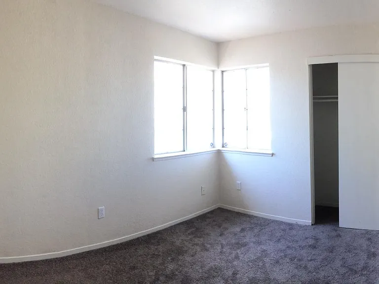 Upstair bathroom 1
