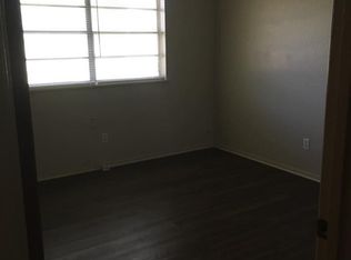 605 Southside Dr, Angleton, TX 77515