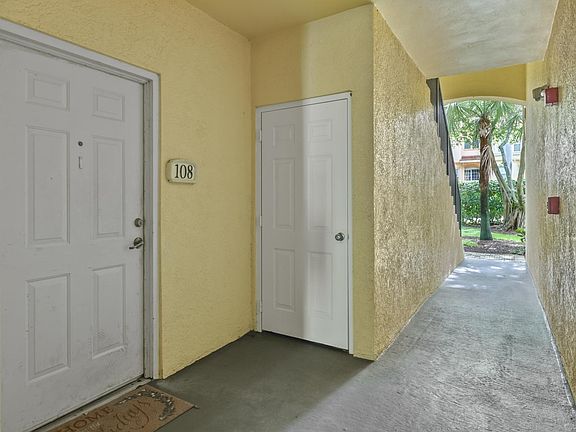 5th image of 2730 Anzio Court #108
