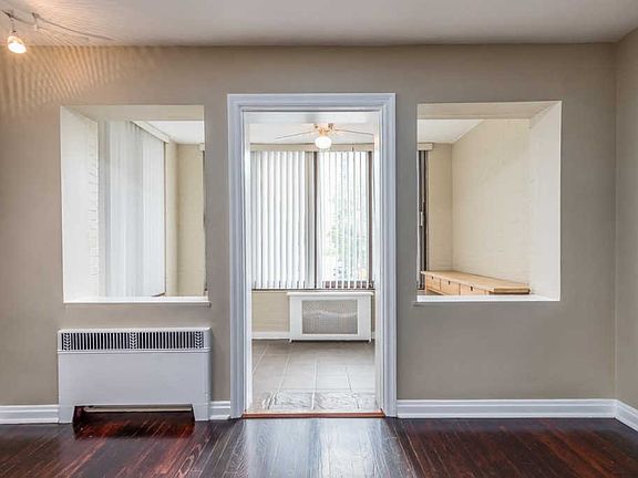 5th image of 2210 Victory Pkwy #B1