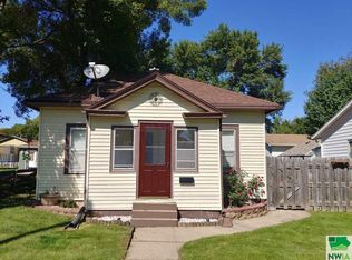 1621 W 29th St, Sioux City, IA 51103