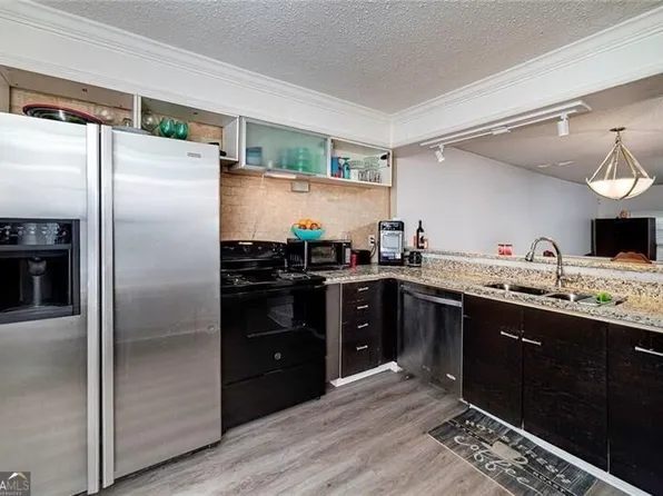 2030 Oak Park Ln, Decatur, GA 30032