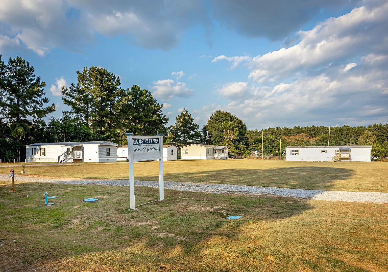 Elizabeth's RV Park -Mobile Homes- — Photo 4