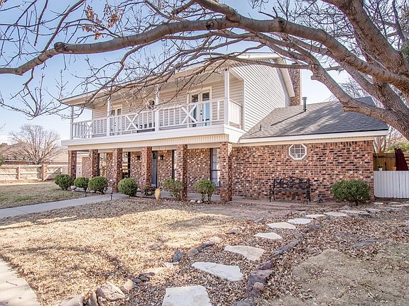 3rd image of 2301 Hermitage Ct