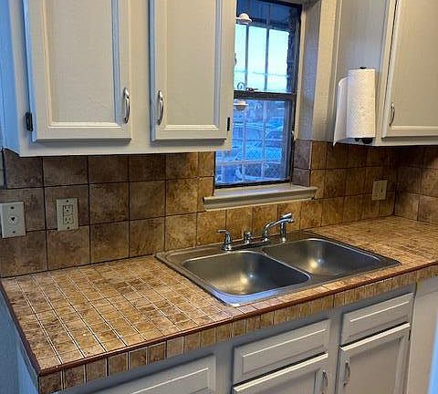 5th image of 10208 Niagara Falls Pl