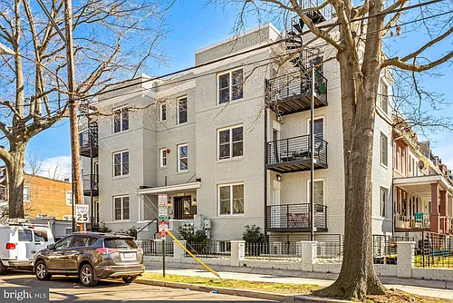 1236 Shepherd St NW #1 Photo 1