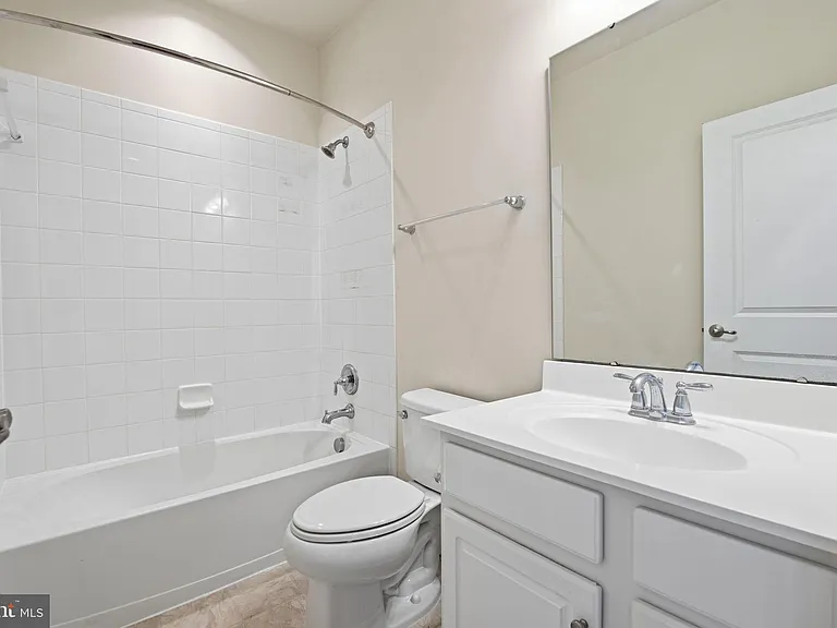 4505 Foster Ave — Photo 22