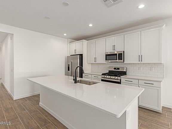 3rd image of 15802 W VOGEL Avenue