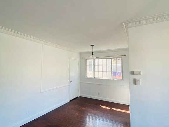 2nd image of 1142 S Bedford St #4