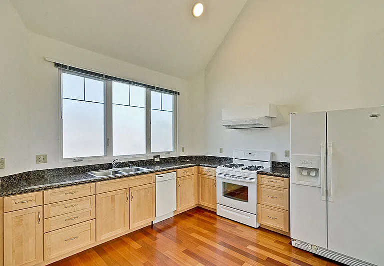 THE CLAY STREET RESIDENCES — Photo 33