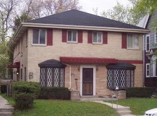 2859 N Downer Ave, Milwaukee, WI 53211