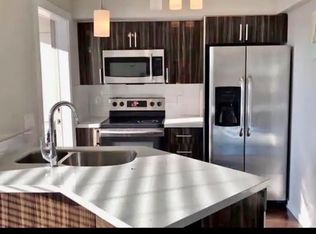 22138 Lougheed Hwy #406, Maple Ridge, BC V2X 2S8