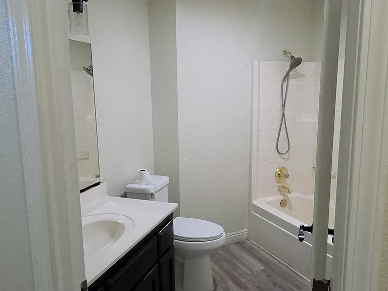 1387 Nicole Ave — Photo 23