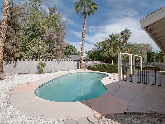 5th image of 3728 Lorraine Ln