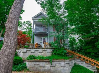214 Robinson St, Schenectady, NY 12304
