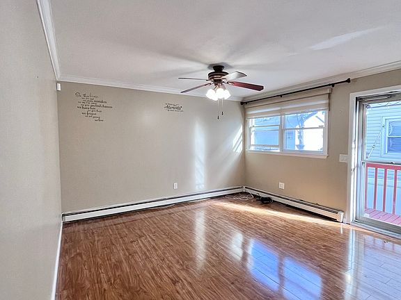 5th image of 73 Wirt Ave #1