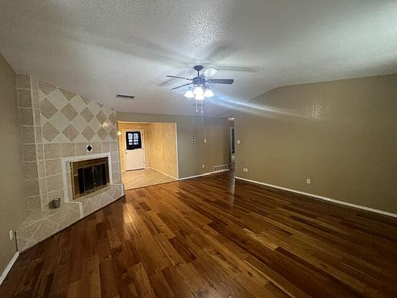 2nd image of 1607 S Ike Ave