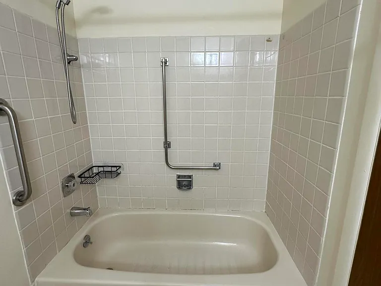 2 Fallbrook St #52 — Photo 14