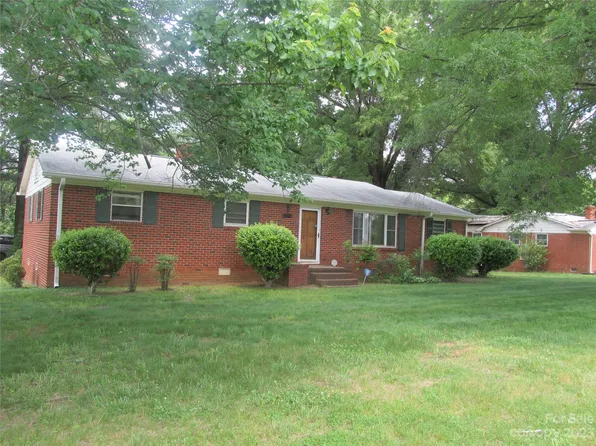 4301 Hamilton Cir #1, Charlotte, NC 28216