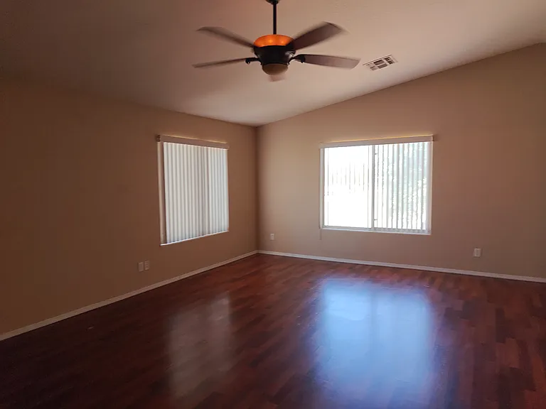 8638 W Keim Dr — Photo 17