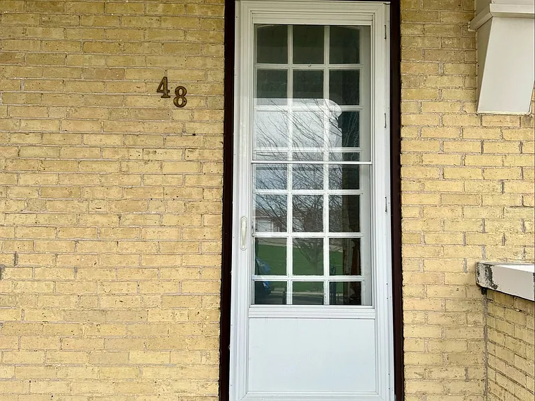 48 Walter St #A — Photo 2