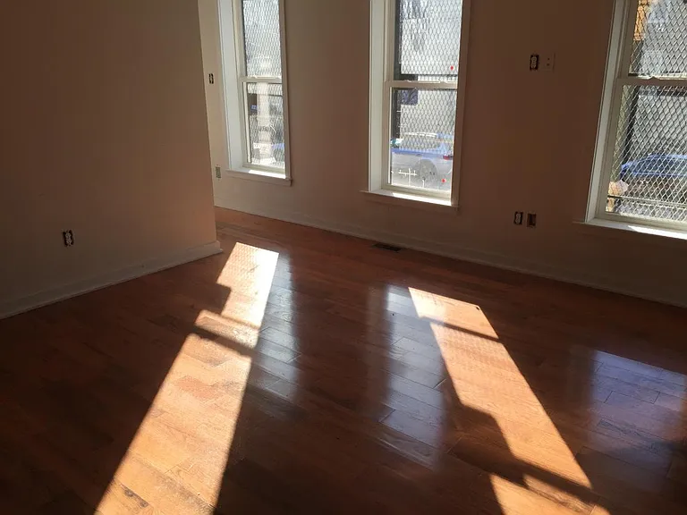217 S 42nd St #1 — Photo 7