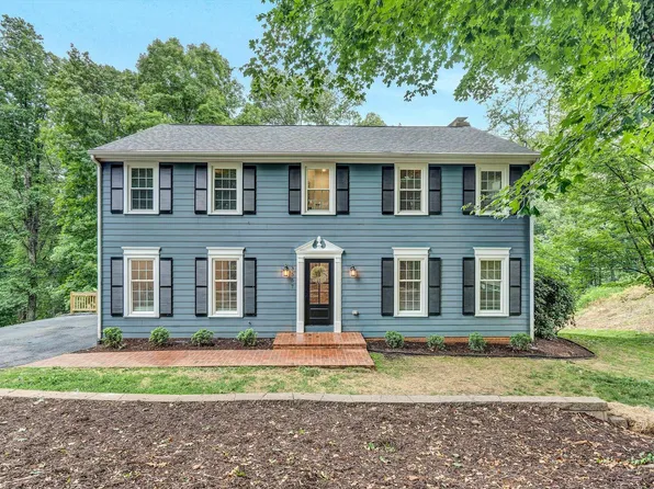 3557 Peakwood Dr SW, Roanoke, VA 24014