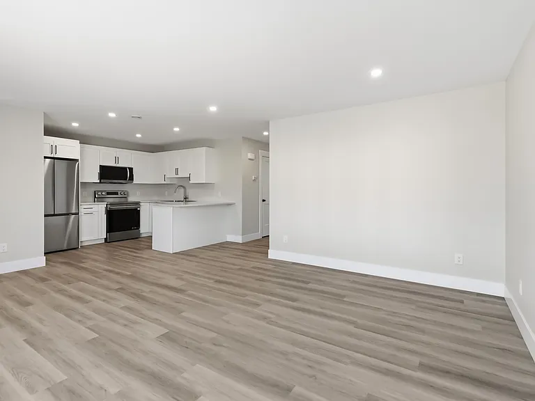 286 Maccoun St #286 — Photo 9