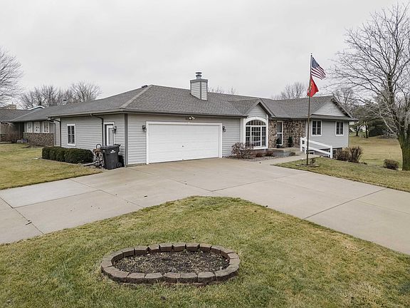 4th image of 6124 Woodland Dr