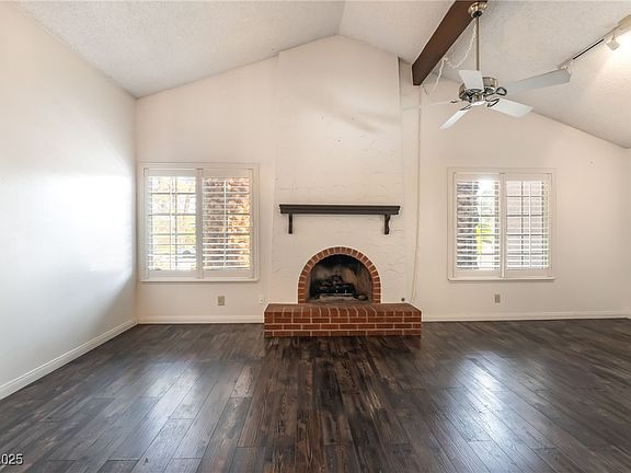 3rd image of 4016 Stormcrest Dr