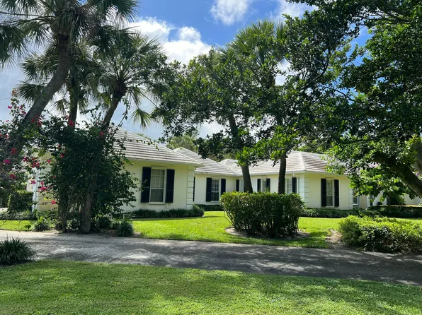 12477 Seminole Boulevard, North Palm Beach, FL 33408