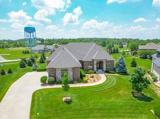 5231 Nottinghill Ct, Greenwood, IN 46143