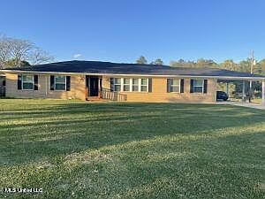 1st image of 16417 E Lake Dr