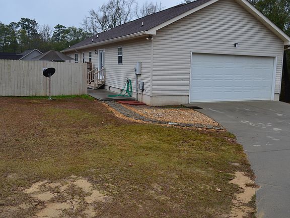 4th image of 208 Creek Dr