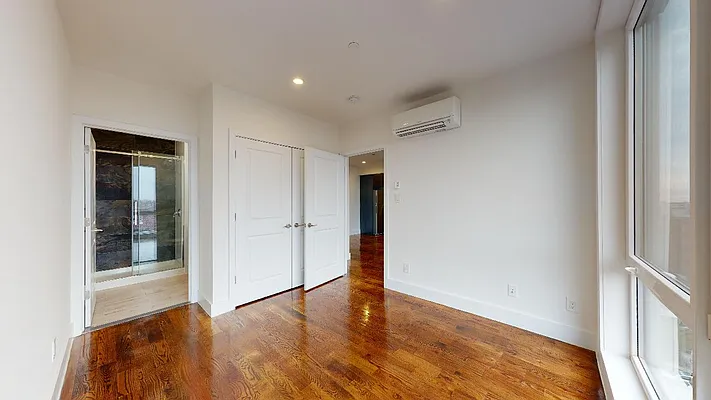 Rented by Metro Garden Realty NYC | media 35