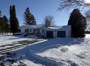 320 W Main St, Mishicot, WI 54228