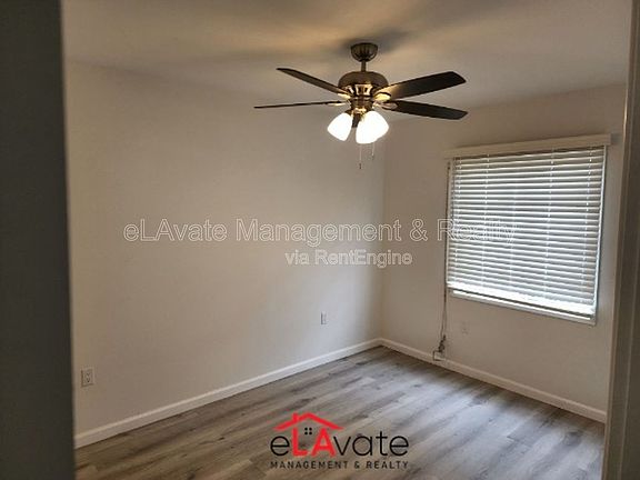 3rd image of 4122 Santa Rosalia Dr APT B