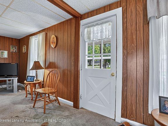 2nd image of 213 West St