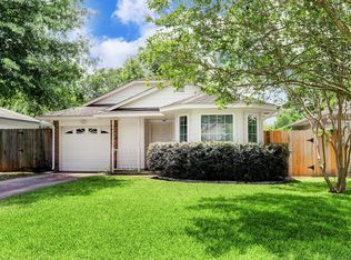 9139 Golden Sunshine Dr, Houston, TX 77064