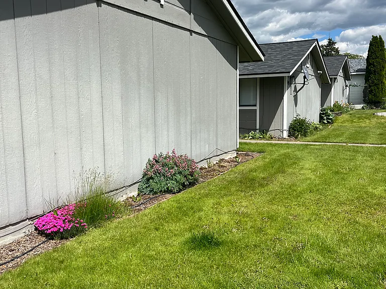 703 E Crown Ave #703 — Photo 2