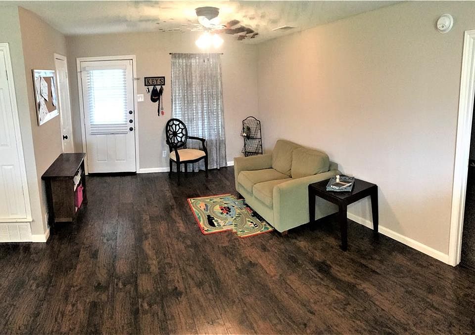 1st image of 531 Southlake Dr