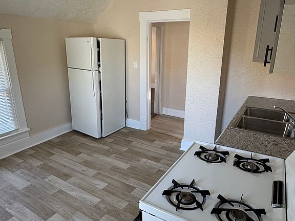 5th image of 921 S 14th St #1/2