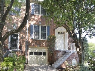 8009 Trevor Pl, Vienna, VA 22182