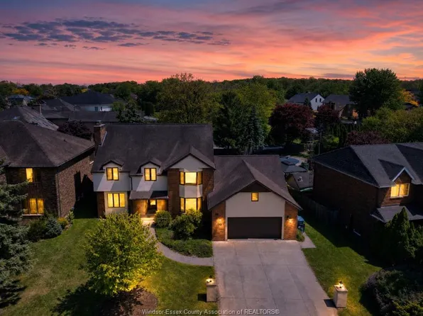 28 Cleophas Dr, Lakeshore, ON N8N 4J9