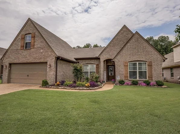 7865 Country Lake Dr, Bartlett, TN 38133