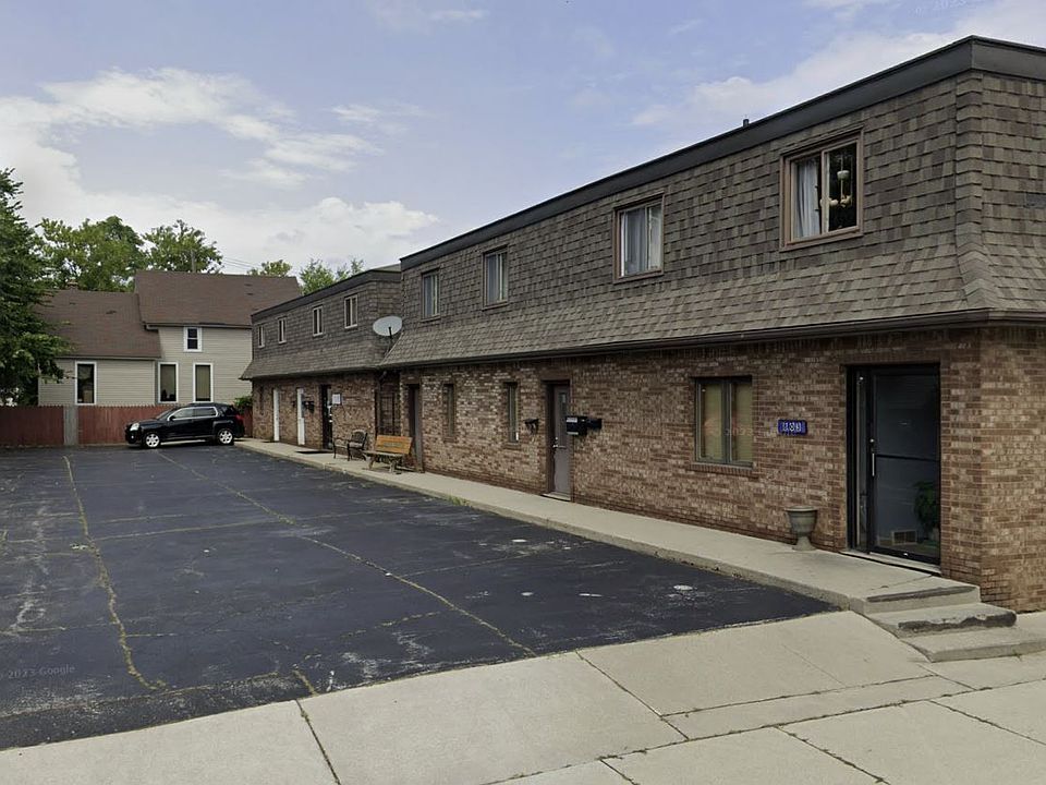 2nd image of 805 Superior St